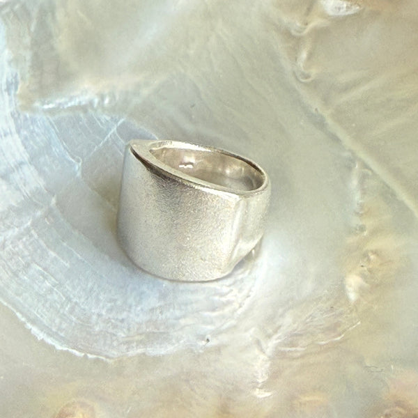 Luna Ring