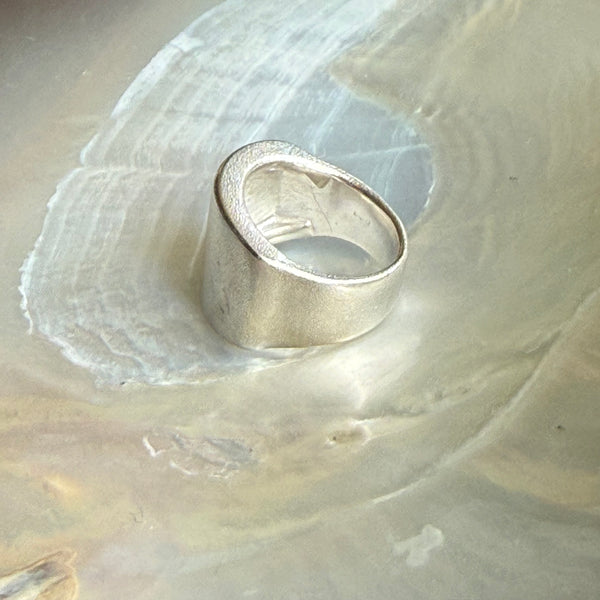 Luna Ring